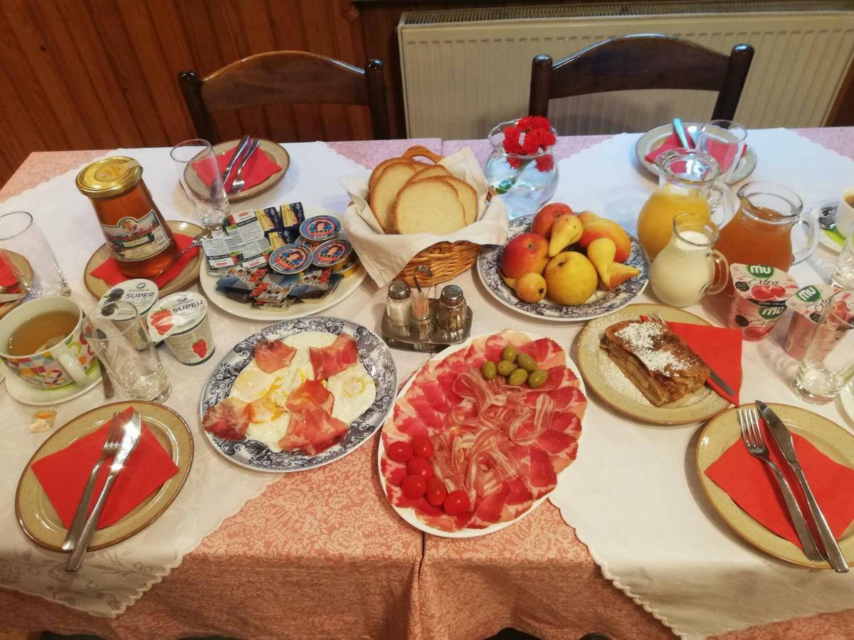 イリルスカ・ビストリツァ Domacija Bubecヴィラ エクステリア 写真